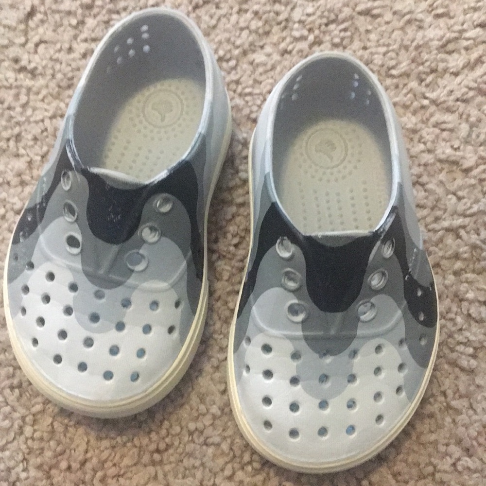 Native shoes size 6 toddler